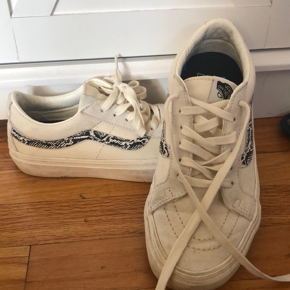 Vans snake print logo